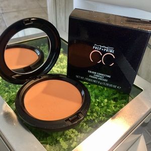 MAC Prep+Prime CC Compact Powder+BONUS GOODY BAG
